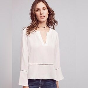 Anthropologie Cloth and Stone Aria Bell Sleeve Top in White. Size S